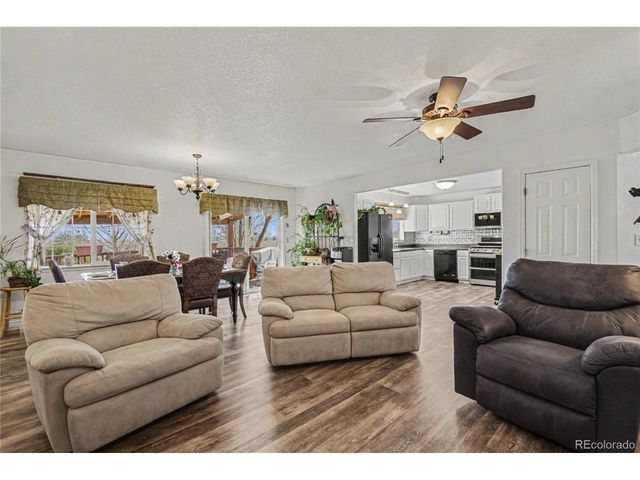 580 S Elm St, Keenesburg, CO 80643
