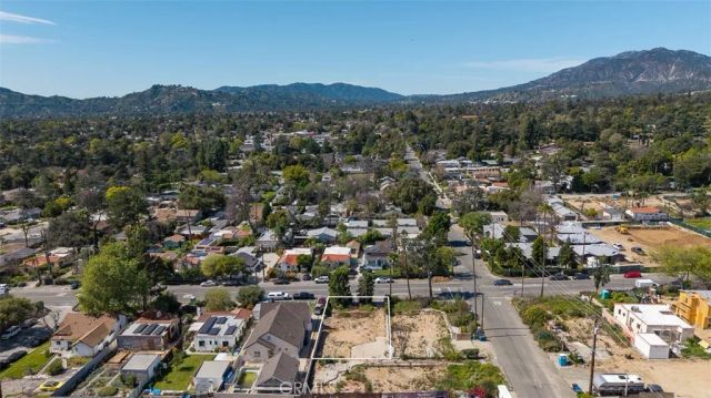 2034 El Molino, Altadena, CA 91001