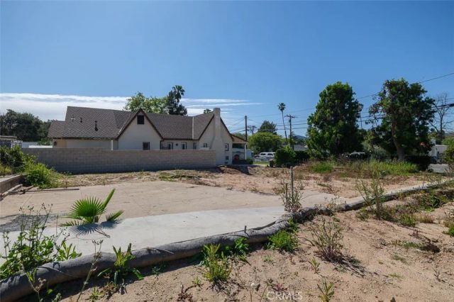 2034 El Molino, Altadena, CA 91001
