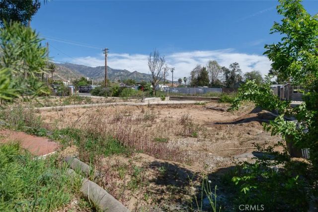 2034 El Molino, Altadena, CA 91001