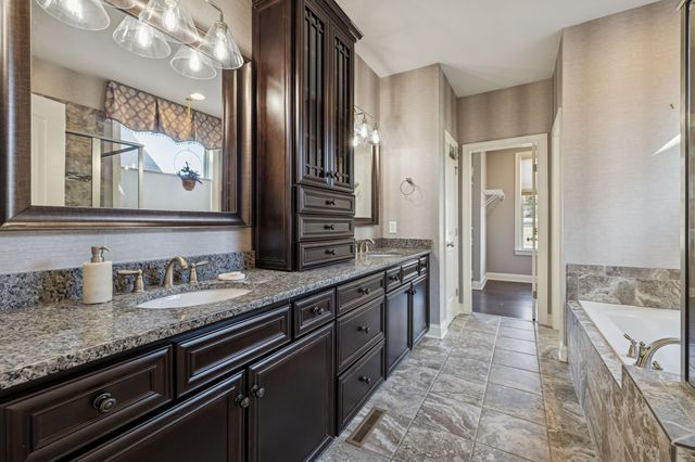 4125 Stone Hall Blvd, Hermitage, TN 37076