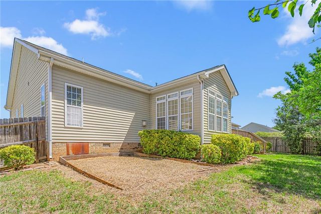 6812 W Whirlaway Court, Whitsett, NC 27377