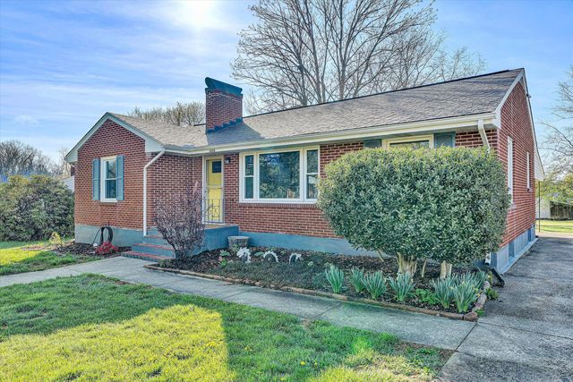 4608 Elva RD, Roanoke, VA 24017