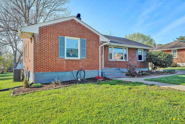 4608 Elva RD, Roanoke, VA 24017