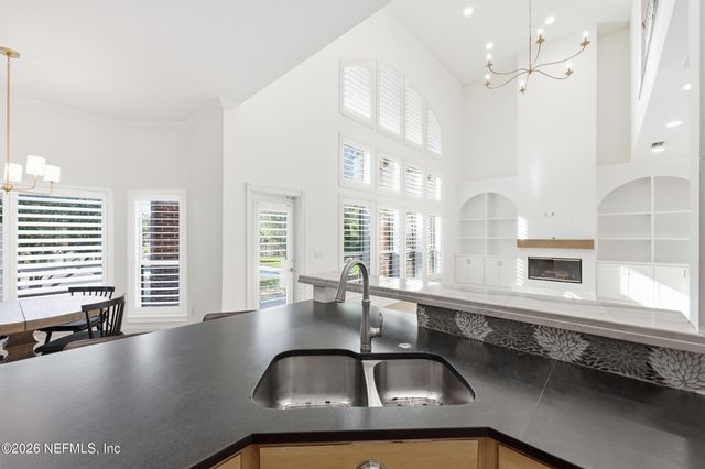 11802 MANDARIN Road, Jacksonville, FL 32223