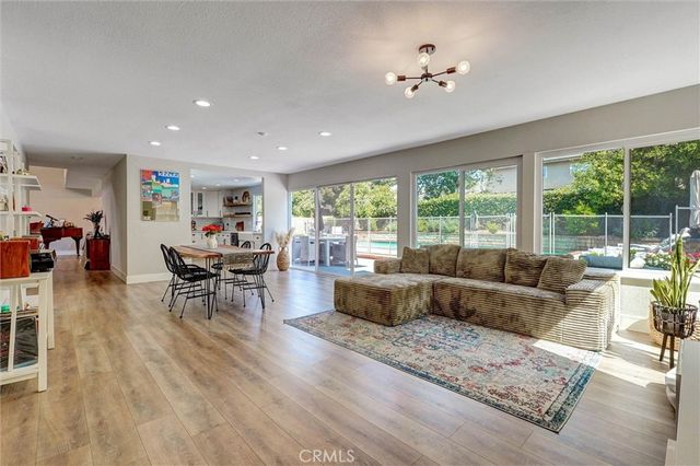 2353 Burnside Street, Simi Valley, CA 93065