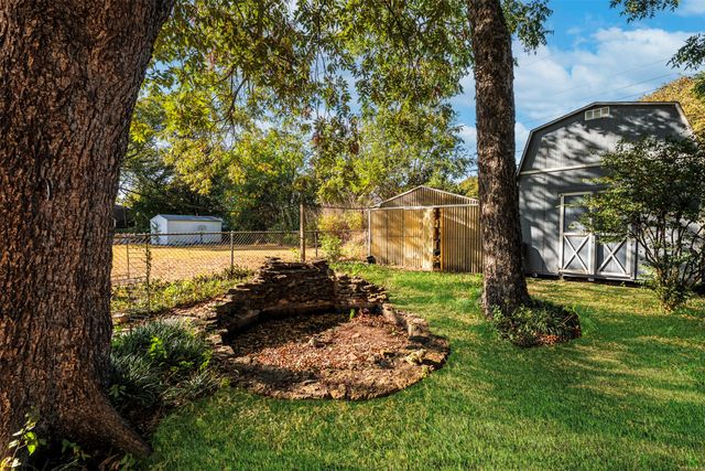 4557 Dee Lane, Haltom City, TX 76117