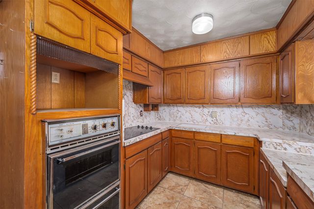 4557 Dee Lane, Haltom City, TX 76117