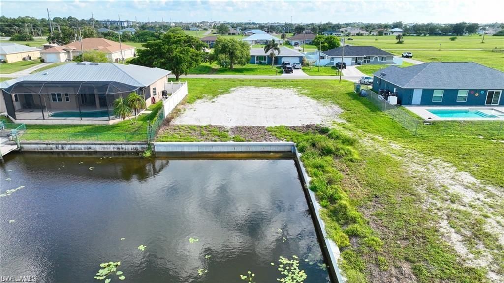 2305 NE 17th ST, CAPE CORAL, FL 33909 — photo 4