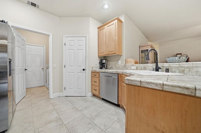 3109 Dunn Rd, Valley Springs, CA 95252