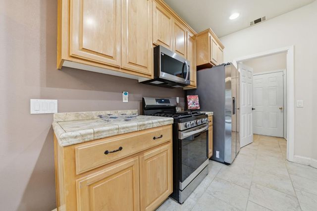 3109 Dunn Rd, Valley Springs, CA 95252