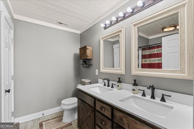 1005 Weber Rd, Crandall, GA 30711