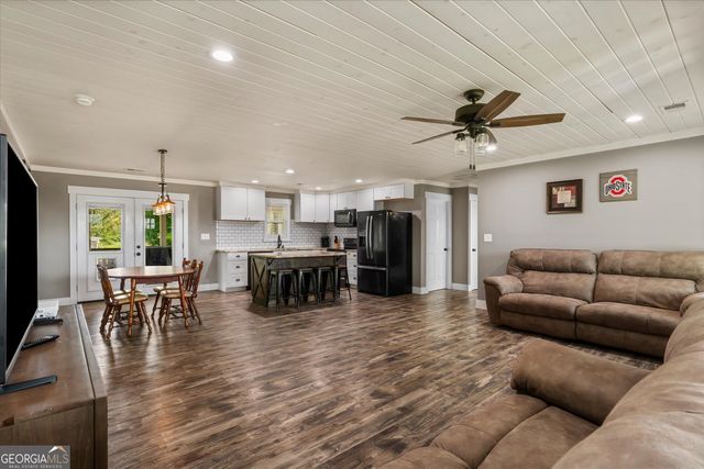 1005 Weber Rd, Crandall, GA 30711