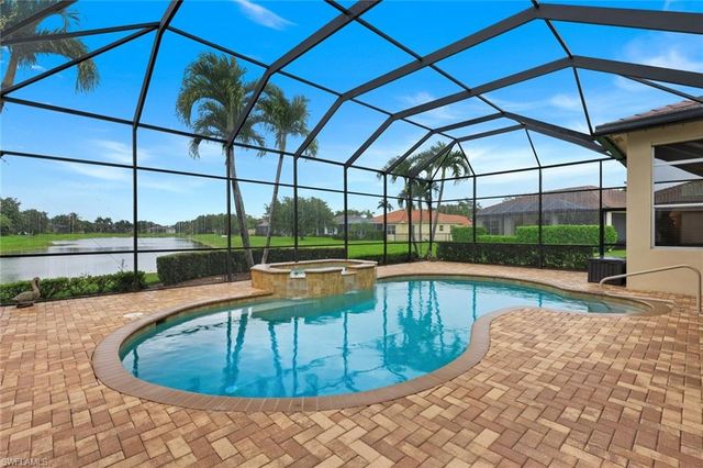 3201 Brookeview CT, Naples, FL 34120