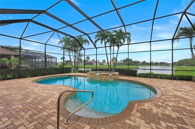 3201 Brookeview CT, Naples, FL 34120