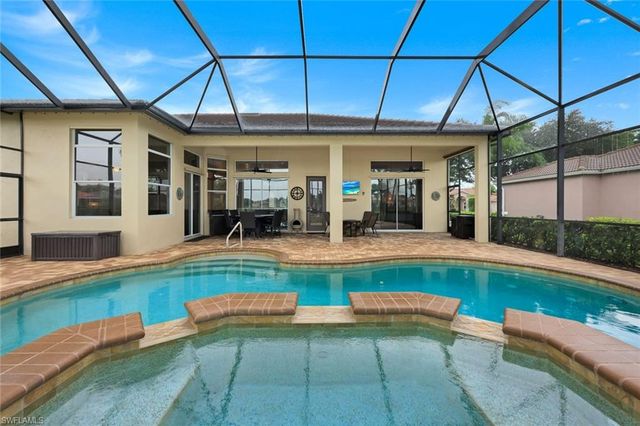 3201 Brookeview CT, Naples, FL 34120