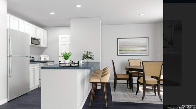 618 Mariposa Lane, Kenedy, TX 78119