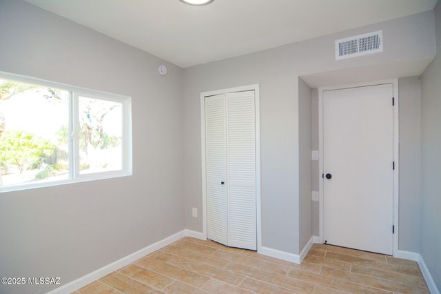 3457 E Cody Street, Tucson, AZ 85716