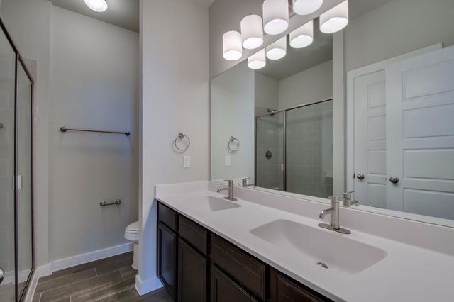 912 Skyview Drive, Midlothian, TX 76065