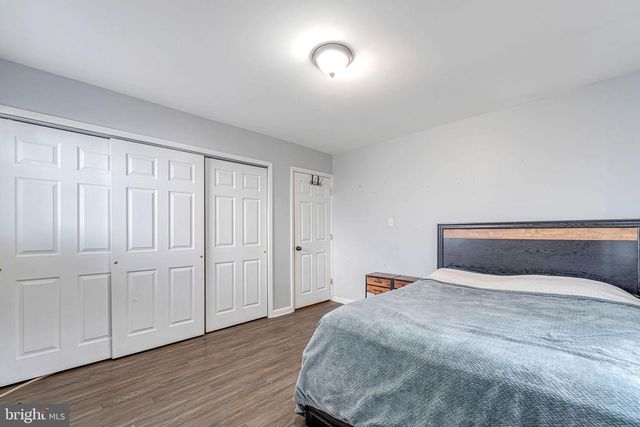 15 GAYLORD CIR, Willingboro, NJ 08046