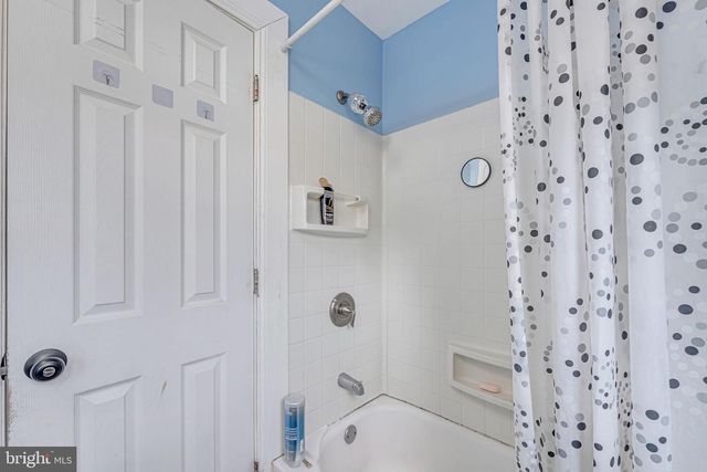 15 GAYLORD CIR, Willingboro, NJ 08046