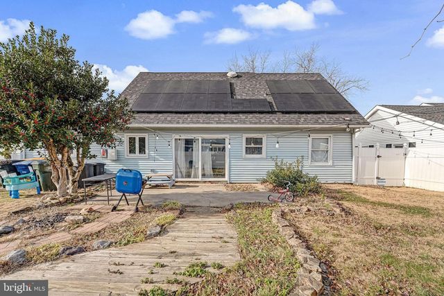 15 GAYLORD CIR, Willingboro, NJ 08046