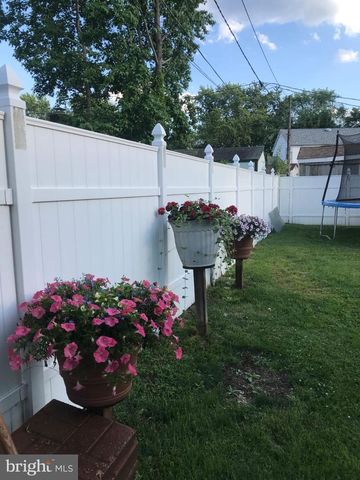 15 GAYLORD CIR, Willingboro, NJ 08046