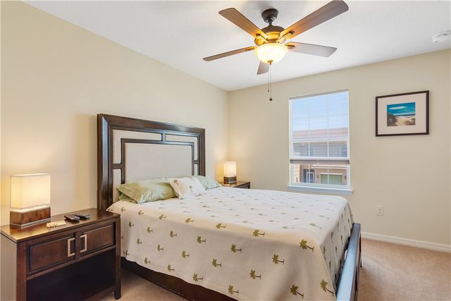 1073 Normandie Way, Vero Beach, FL 32960