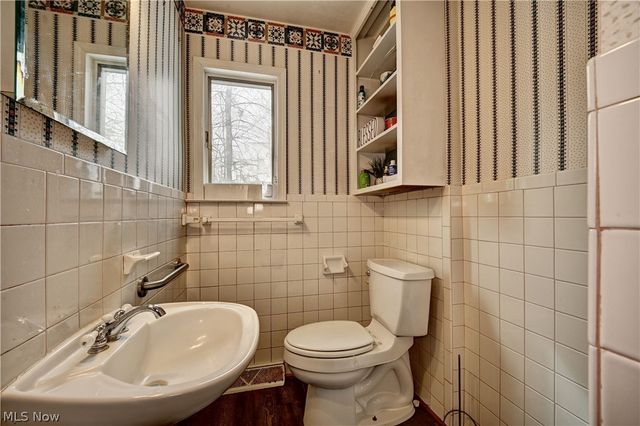 186 S Main Street, Hudson, OH 44236