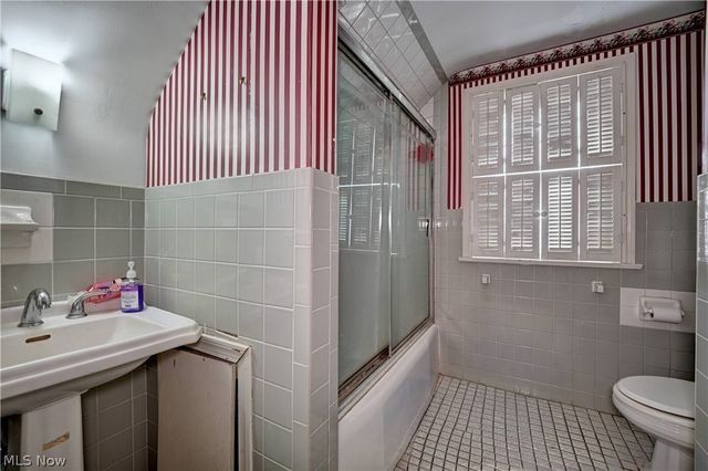 186 S Main Street, Hudson, OH 44236