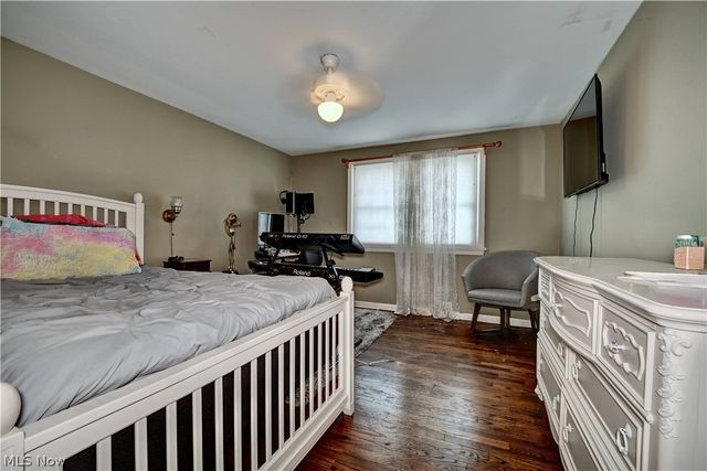 186 S Main Street, Hudson, OH 44236