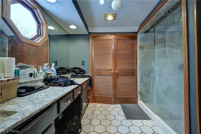 186 S Main Street, Hudson, OH 44236