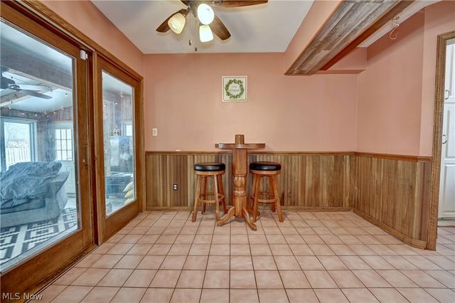 186 S Main Street, Hudson, OH 44236