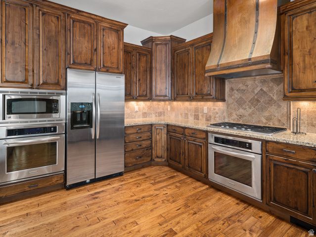 946 S MEADOW LARK LN, Huntsville, UT 84317