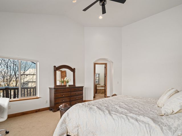 946 S MEADOW LARK LN, Huntsville, UT 84317