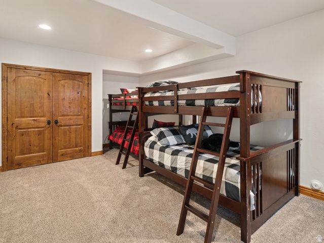 946 S MEADOW LARK LN, Huntsville, UT 84317