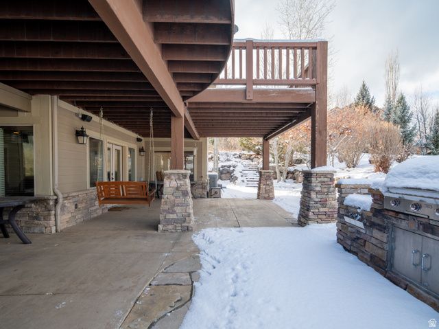 946 S MEADOW LARK LN, Huntsville, UT 84317