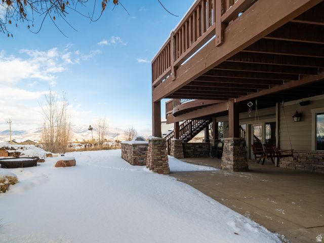 946 S MEADOW LARK LN, Huntsville, UT 84317
