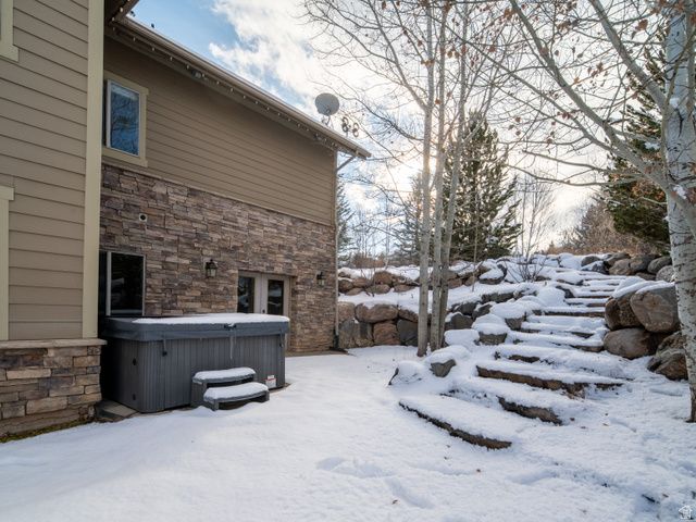 946 S MEADOW LARK LN, Huntsville, UT 84317