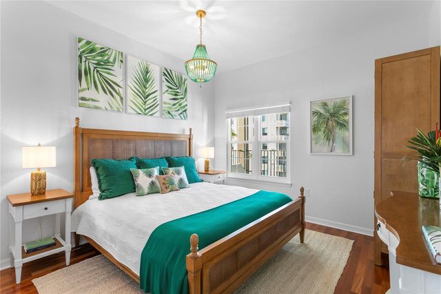 200 4TH AVENUE S 401, St Petersburg, FL 33701