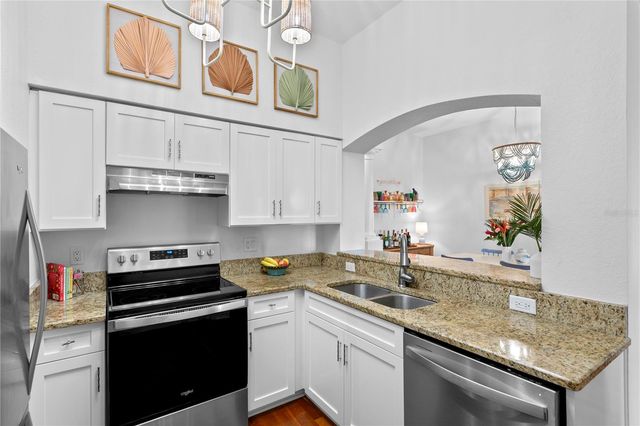 200 4TH AVENUE S 401, St Petersburg, FL 33701