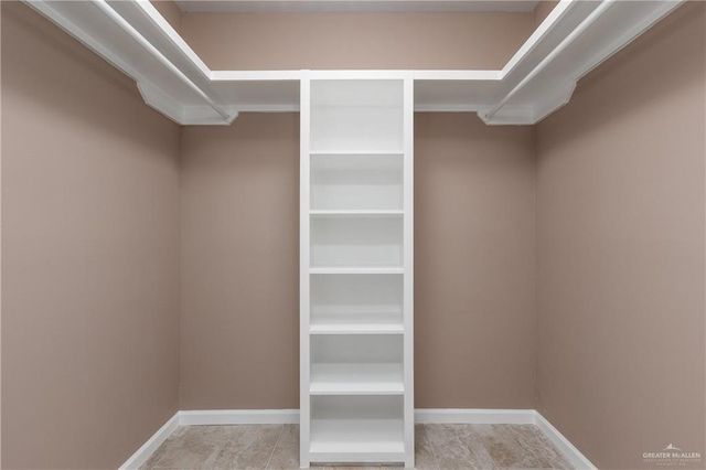 5928 N Playa Del Sol Street, Edinburg, TX 78542