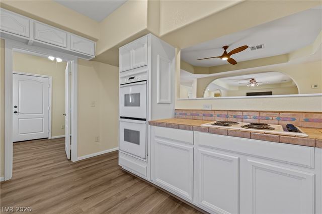 875 East Cave Avenue, Overton, NV 89040