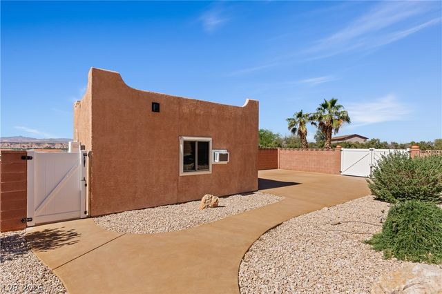 875 East Cave Avenue, Overton, NV 89040