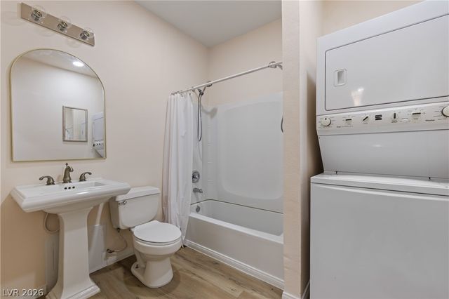 875 East Cave Avenue, Overton, NV 89040