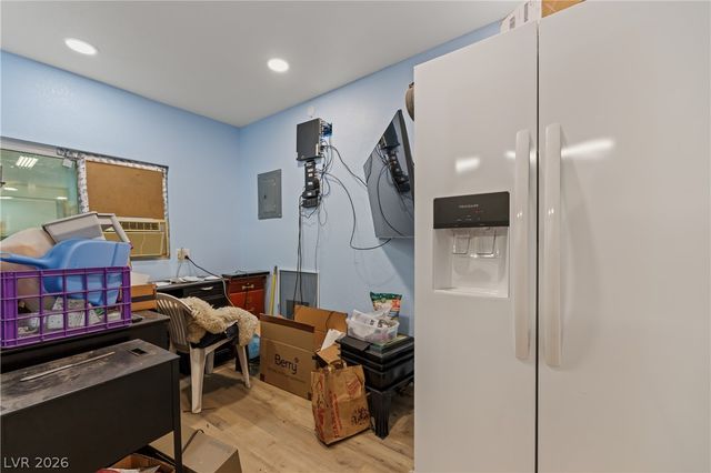 875 East Cave Avenue, Overton, NV 89040