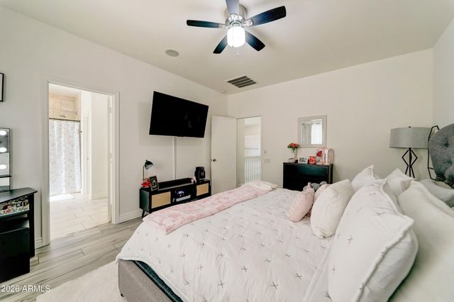 10809 E BOSTON Street, Apache Junction, AZ 85120