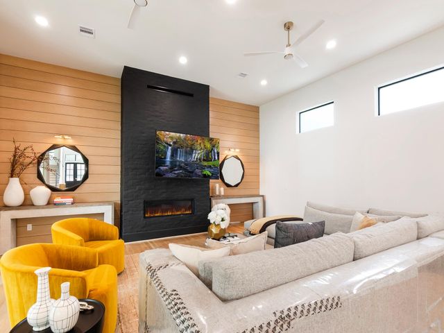 4024 Chatham Lane, Houston, TX 77027