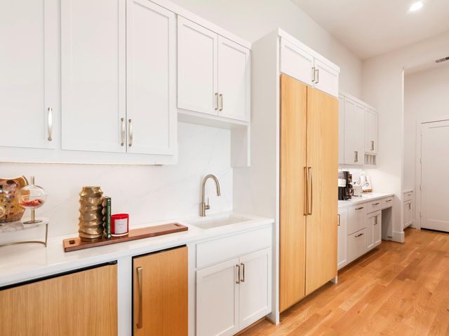 4024 Chatham Lane, Houston, TX 77027