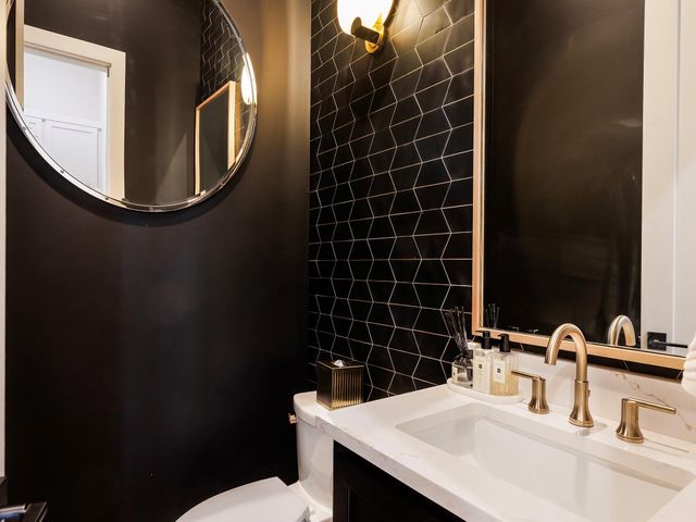 4024 Chatham Lane, Houston, TX 77027